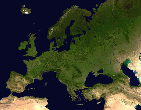 l'europa vista dal satellite